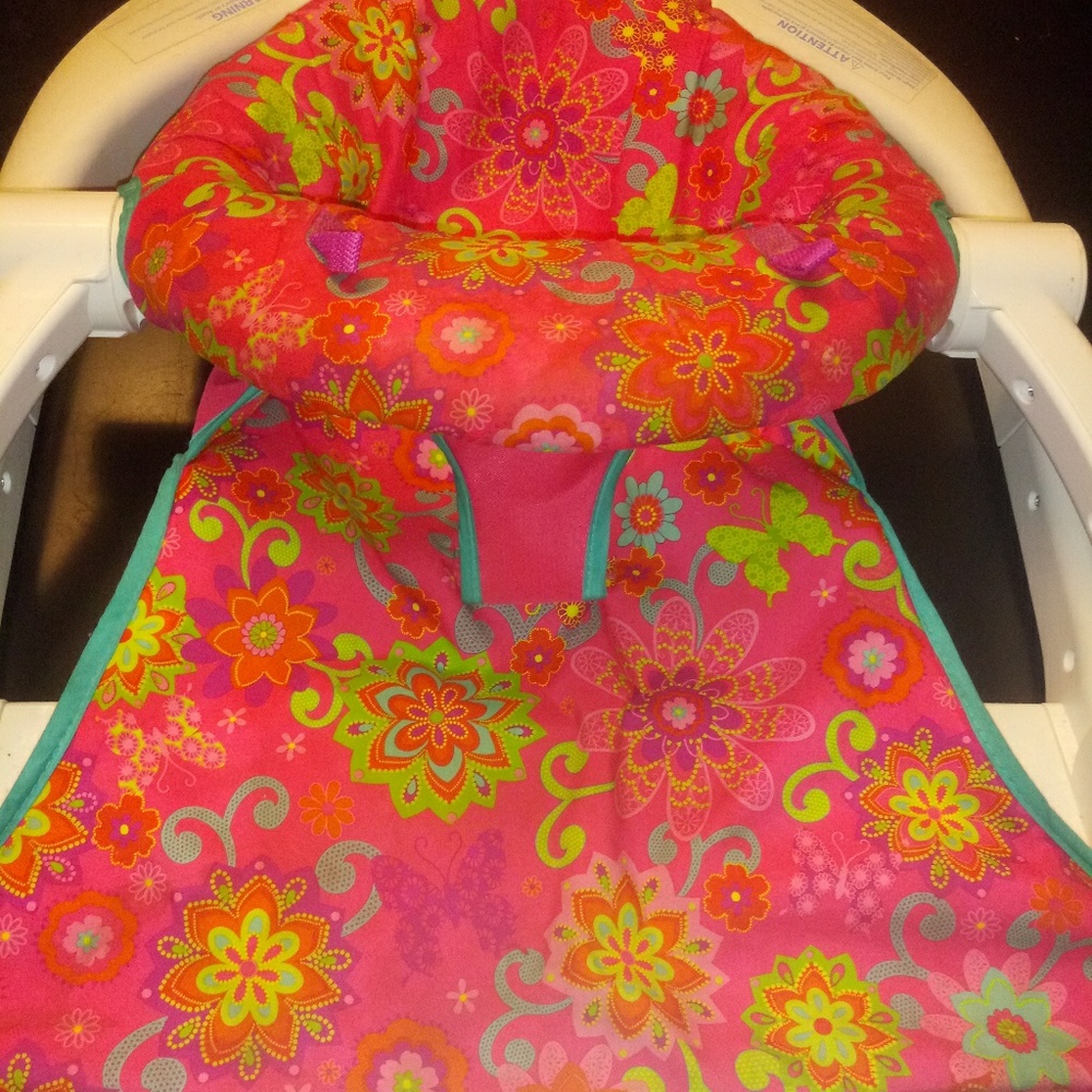 Pink folding baby seat